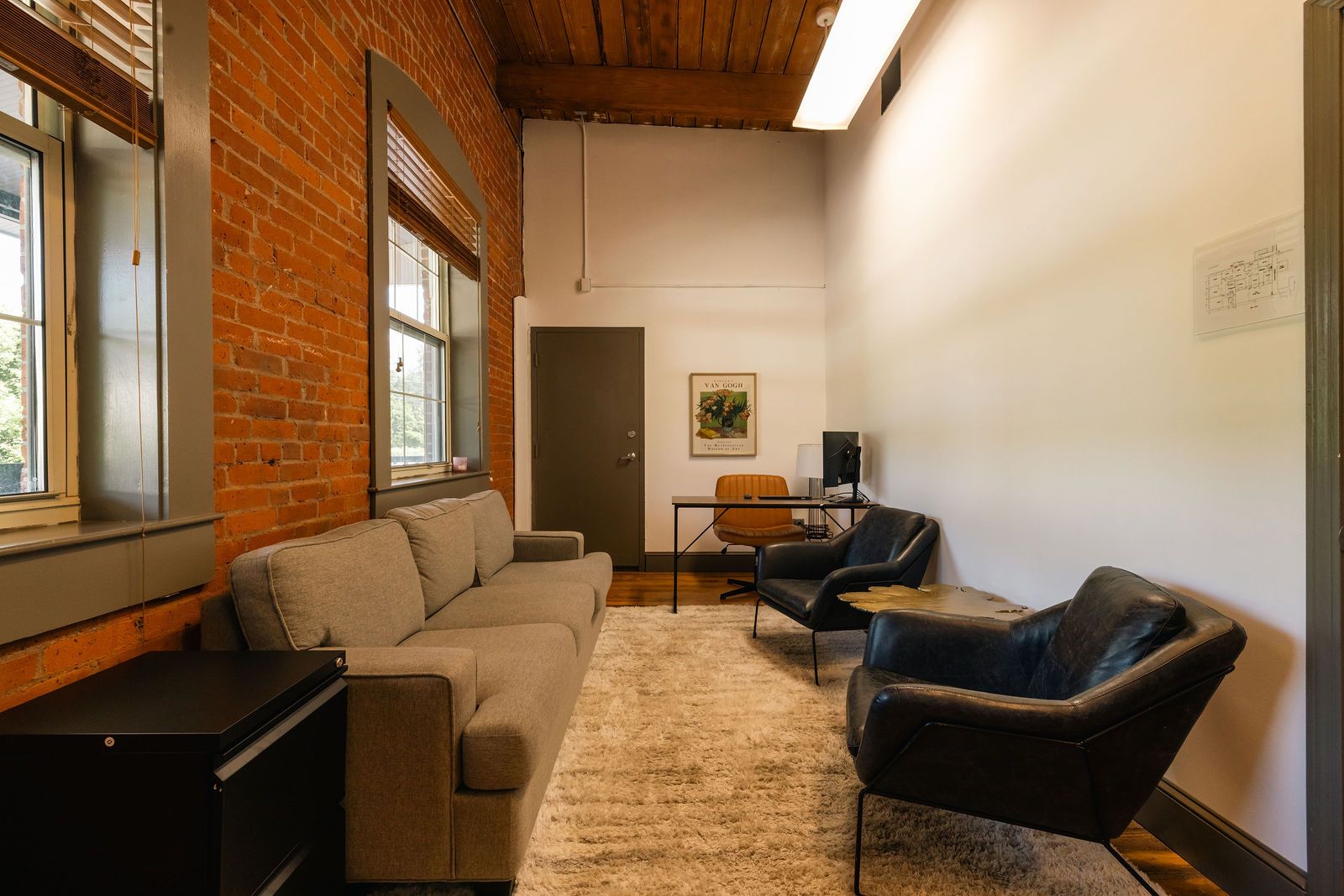 Group therapy room at Lantana Recovery